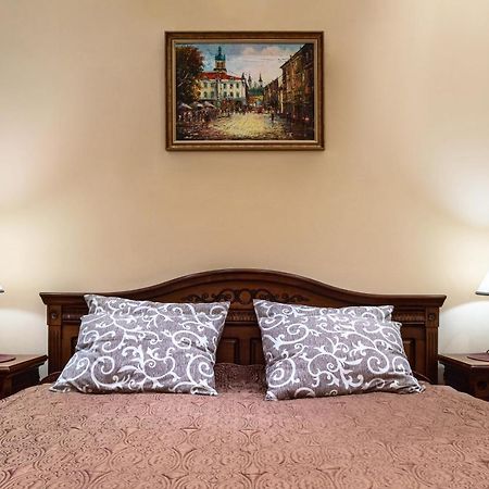 Bed & Breakfast In Downtown 리비프 외부 사진