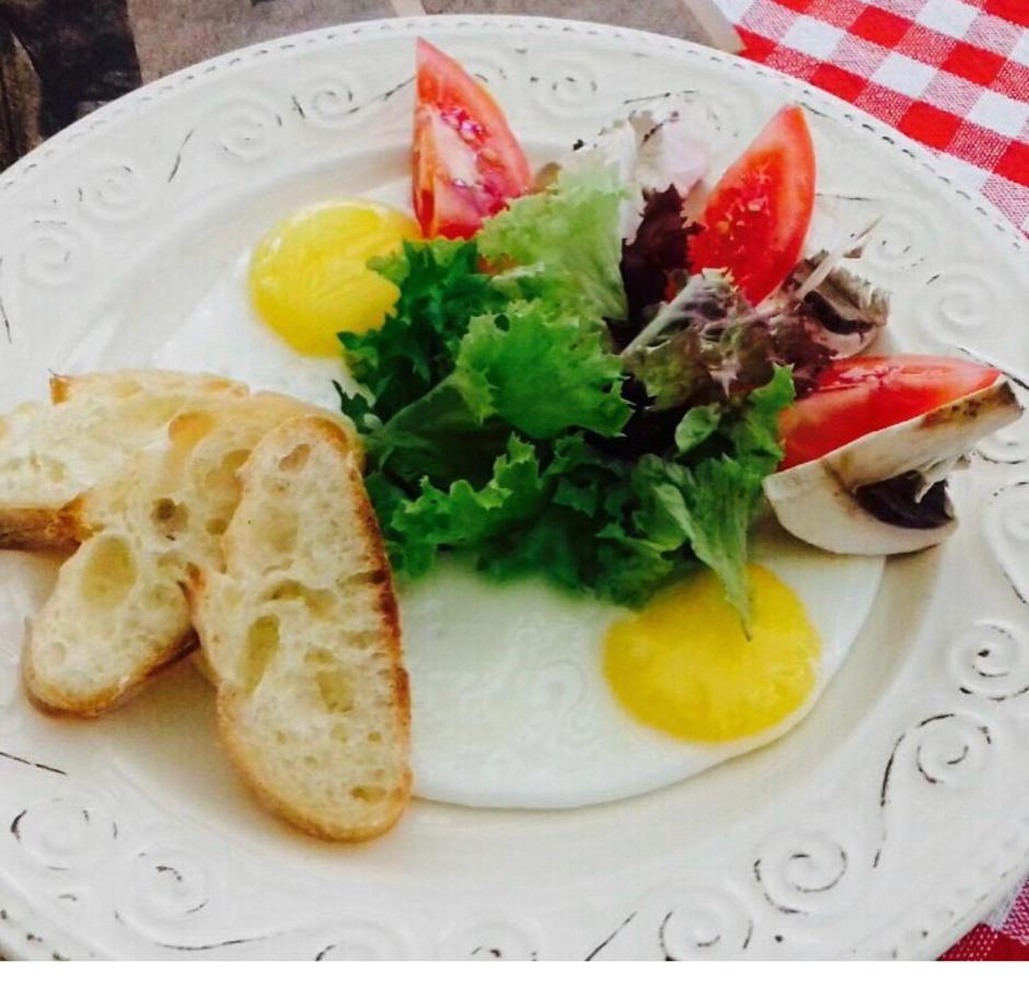 Bed & Breakfast In Downtown 리비프 외부 사진